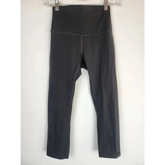 lululemon athletica Pants - Lululemon Wunder Under High Rise Gray Leggings Size 4.